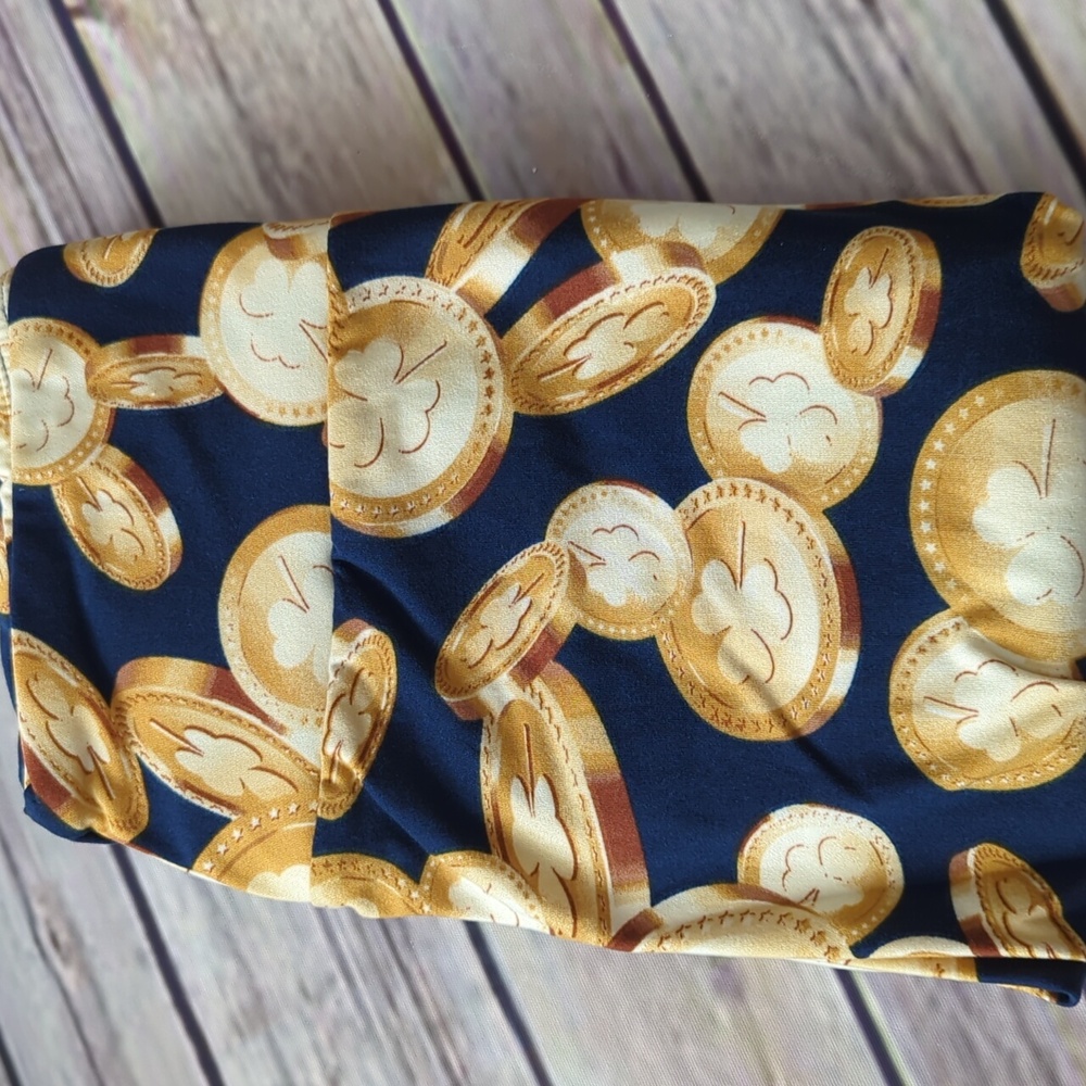 Lularoe St Patrick's Day leggings